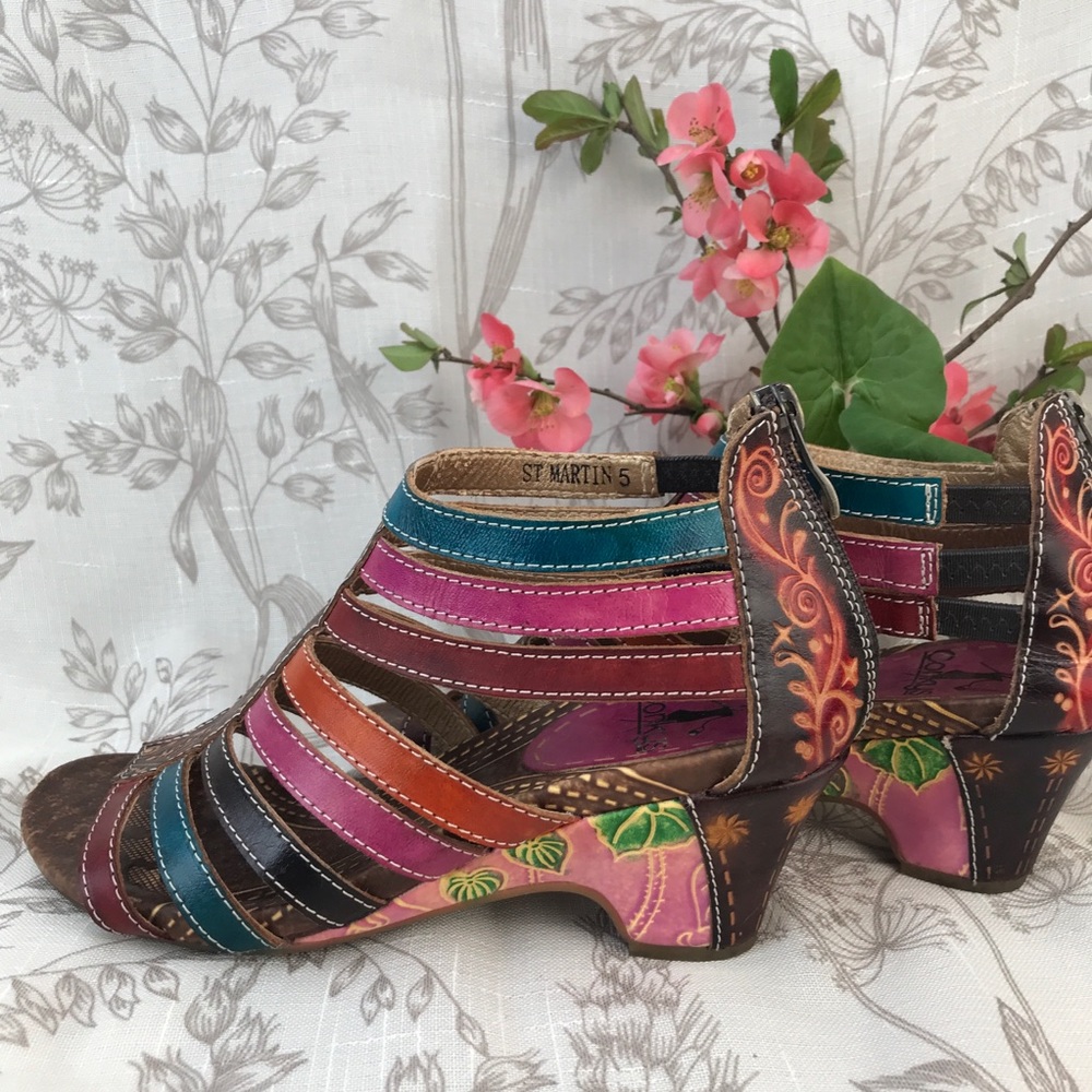 Handpainted leather sandals